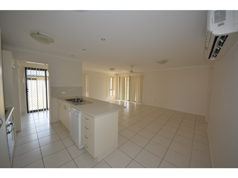 64 Bronco Cres, Gracemere QLD 4702