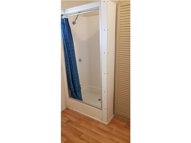 4 James St, Mount Morgan QLD 4714