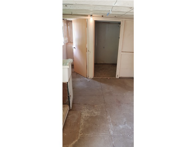 4 James St, Mount Morgan QLD 4714