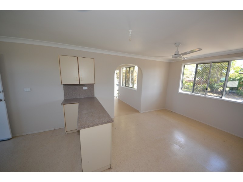 12 Hutchings St, Gracemere QLD 4702