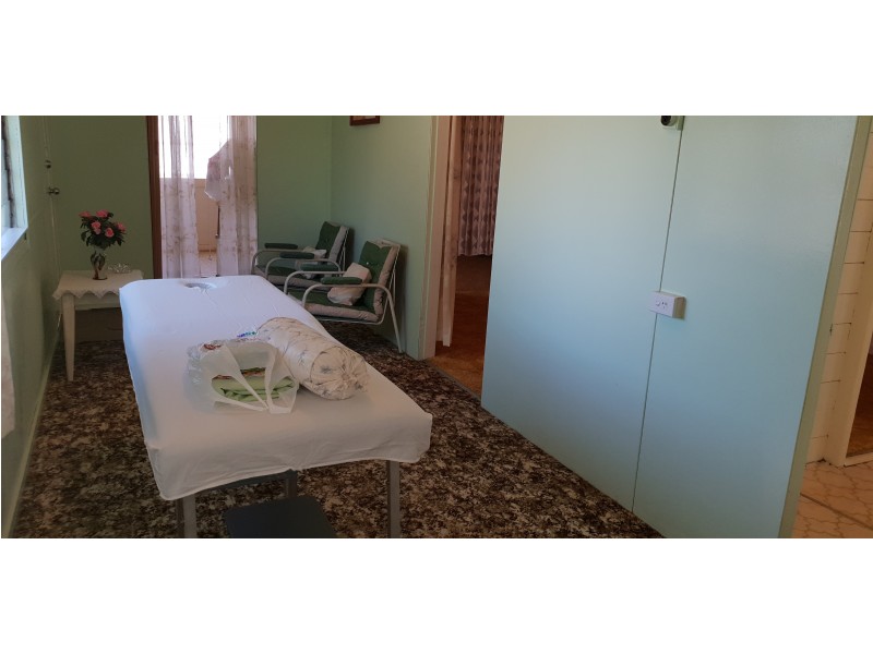 74 East St Ex, Mount Morgan QLD 4714