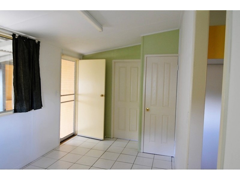 23 Black St, Mount Morgan QLD 4714