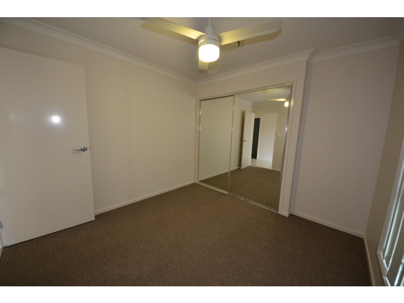 15 Thomas St, Gracemere QLD 4702