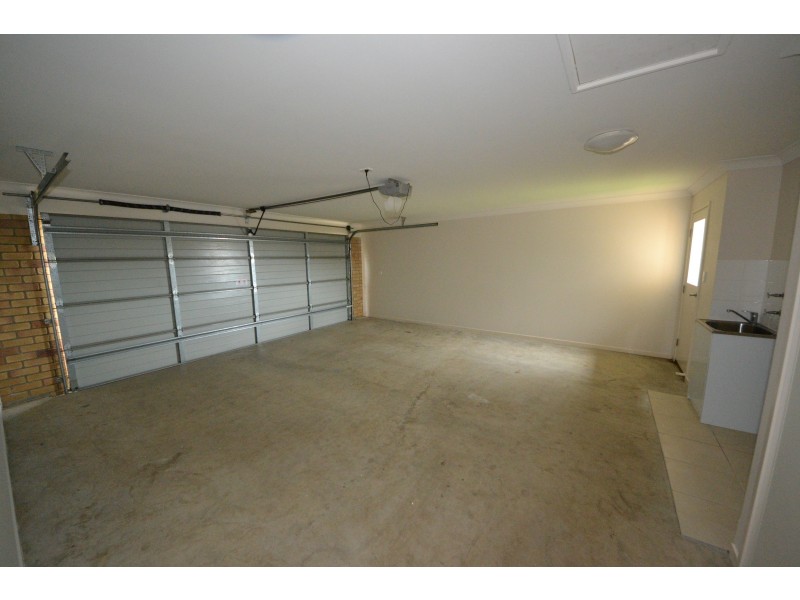 15 Thomas St, Gracemere QLD 4702