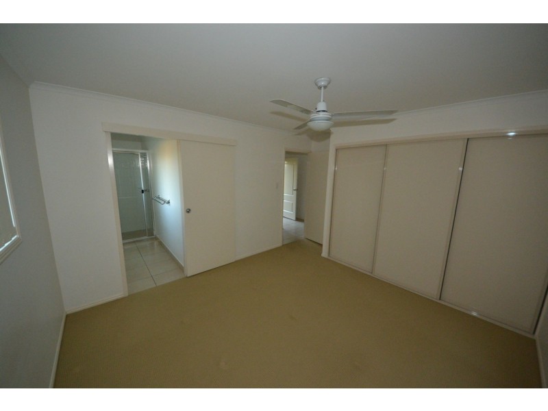 10 Rosella Drive, Gracemere QLD 4702