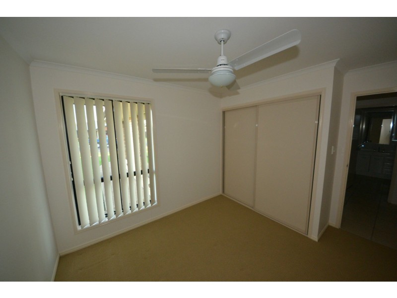10 Rosella Drive, Gracemere QLD 4702