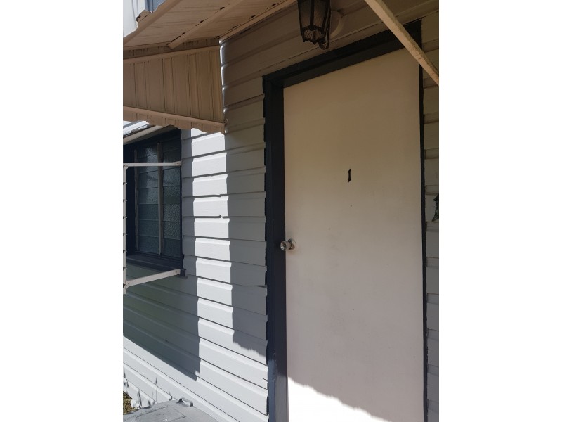 1/133 East Street, Mount Morgan QLD 4714