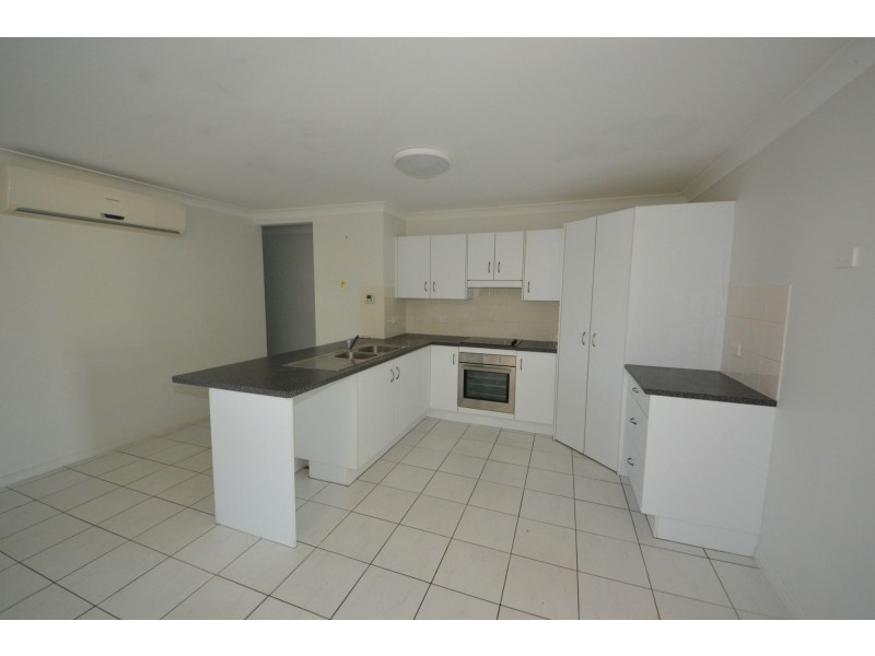 12 Joseph Street, Gracemere QLD 4702