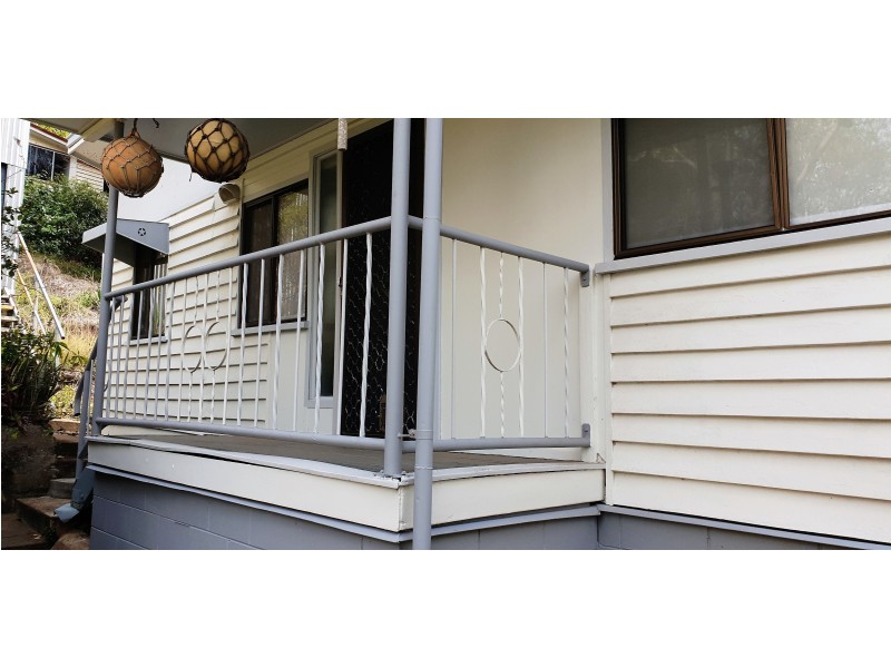 22 West St, Mount Morgan QLD 4714
