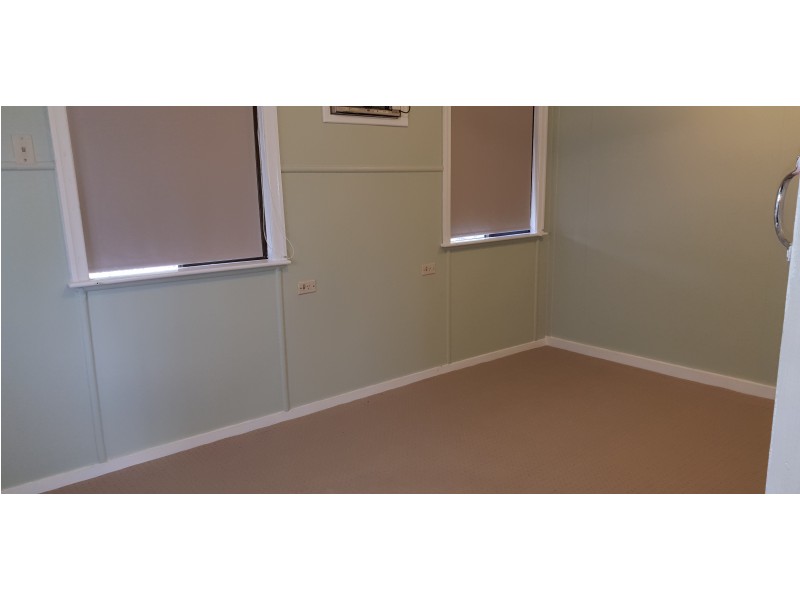 22 West St, Mount Morgan QLD 4714