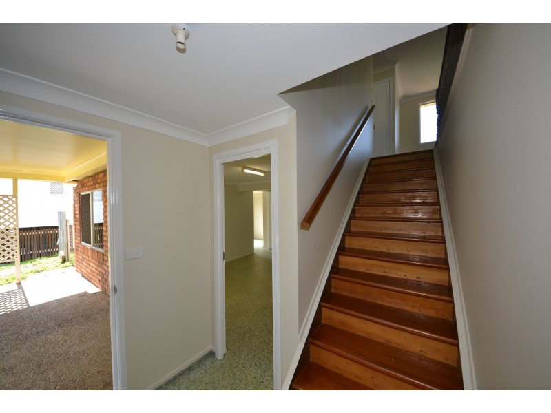 8 Perriman St, Gracemere QLD 4702