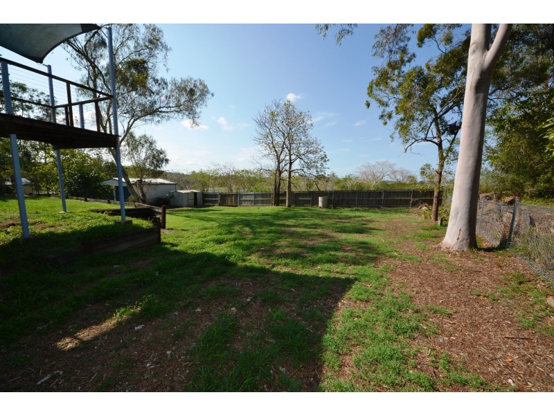 8 Perriman St, Gracemere QLD 4702