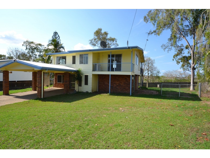 8 Perriman St, Gracemere QLD 4702
