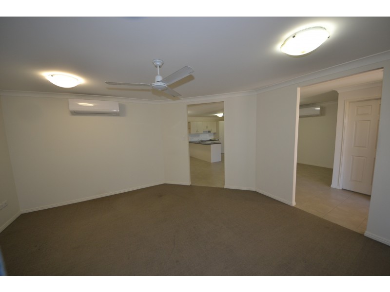 15 Cherryfield Rd, Gracemere QLD 4702