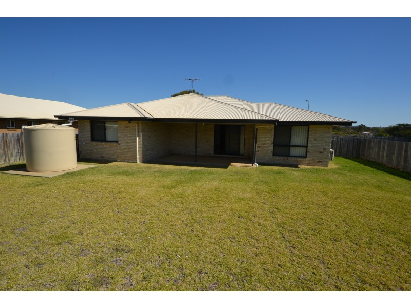 15 Cherryfield Rd, Gracemere QLD 4702