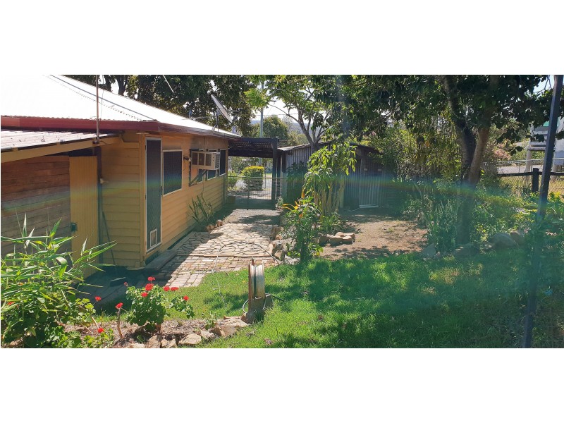 81 East St Ex, Mount Morgan QLD 4714