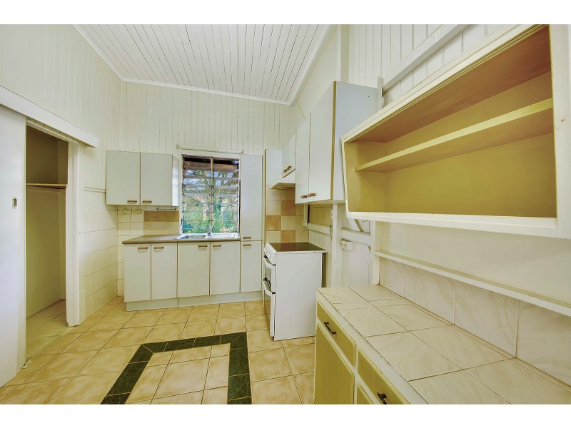 40 James St, Mount Morgan QLD 4714