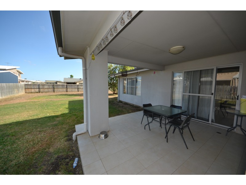 6 Maree Cres, Gracemere QLD 4702