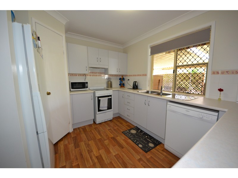 11 Labanka Cres, Gracemere QLD 4702