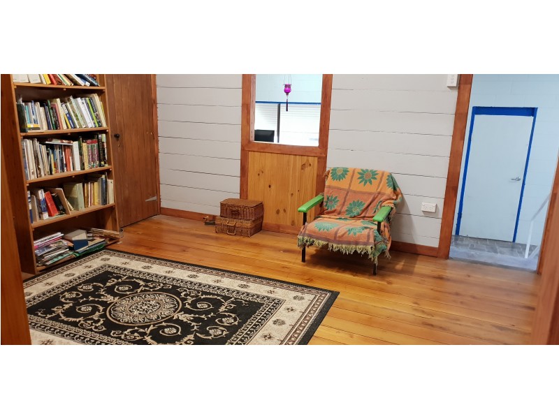 22 Horse Creek Lane, Mount Morgan QLD 4714