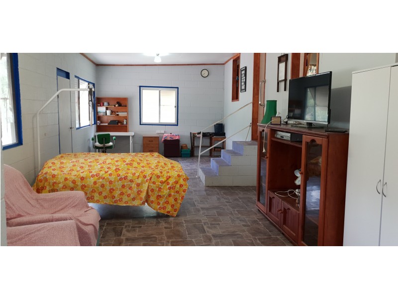 22 Horse Creek Lane, Mount Morgan QLD 4714