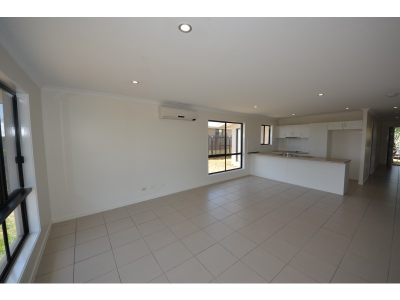 24 Viney St, Gracemere QLD 4702