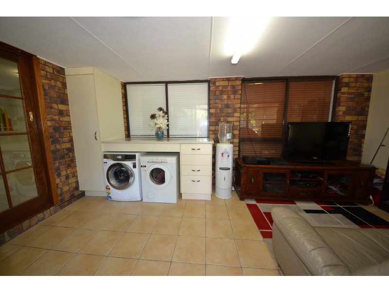 10 Lamb Ave, Gracemere QLD 4702