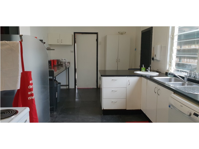 38 Central St, Mount Morgan QLD 4714