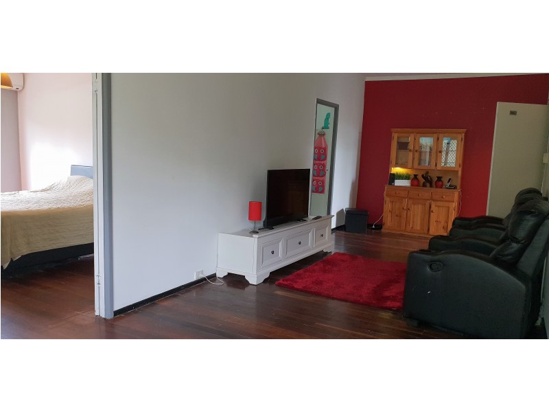 38 Central St, Mount Morgan QLD 4714