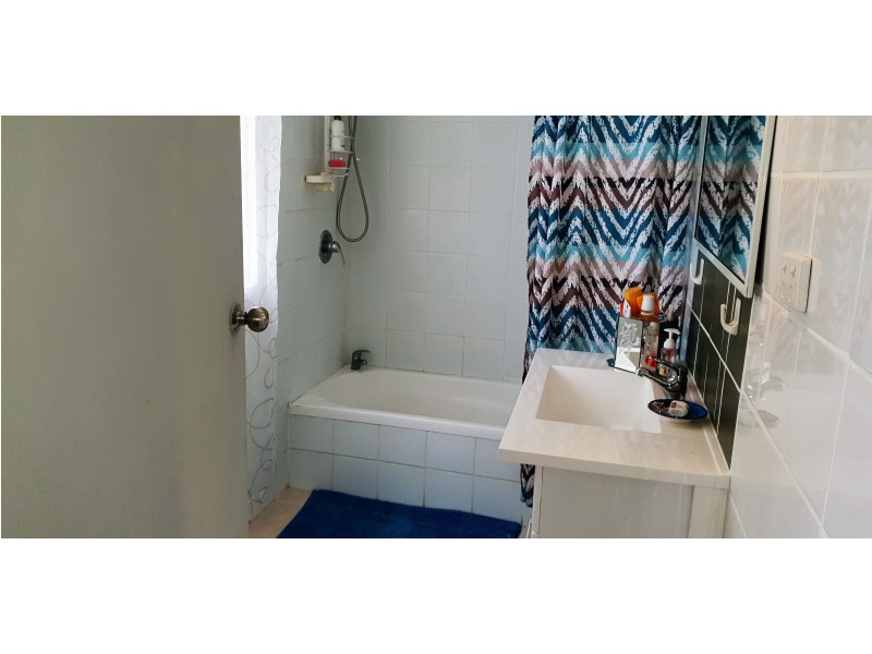 38 Central St, Mount Morgan QLD 4714