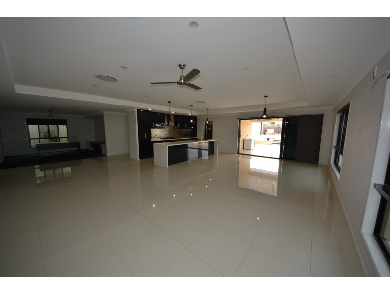 12 Anna Meares Ave, Gracemere QLD 4702