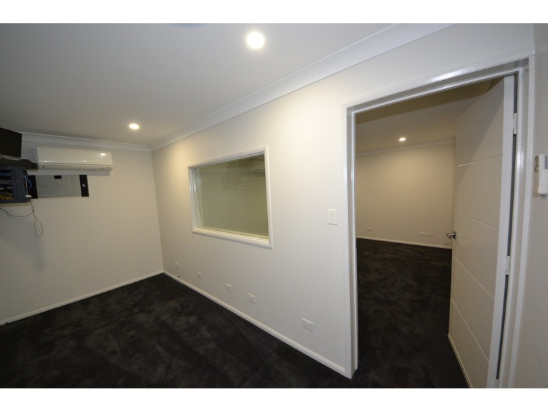 12 Anna Meares Ave, Gracemere QLD 4702