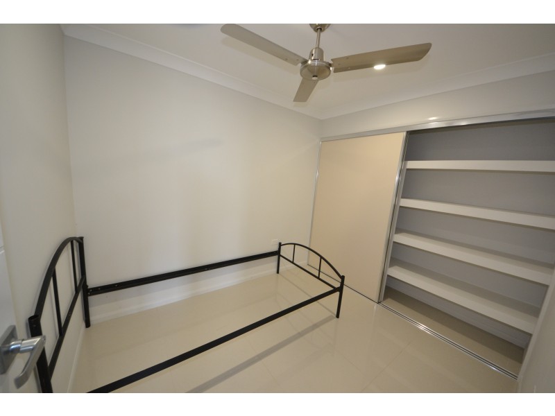 12 Anna Meares Ave, Gracemere QLD 4702