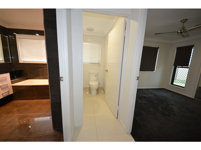 12 Anna Meares Ave, Gracemere QLD 4702