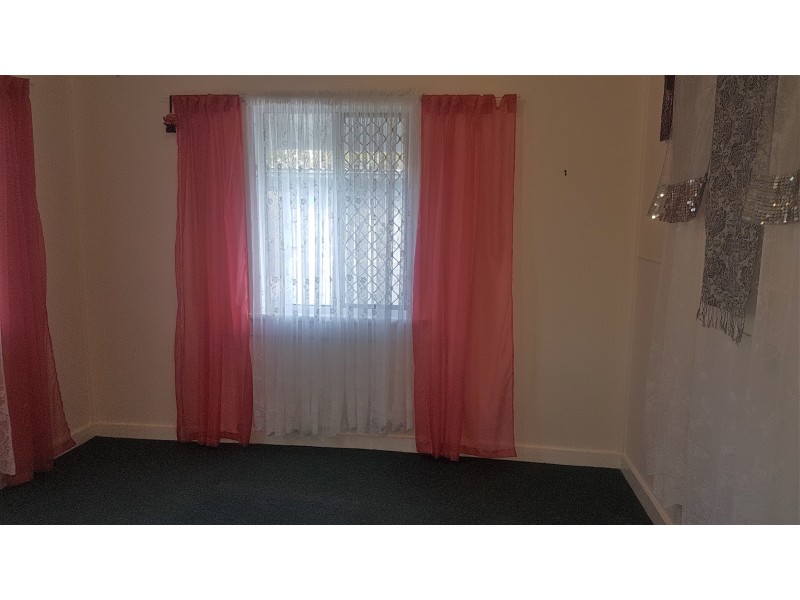 28 West St, Mount Morgan QLD 4714