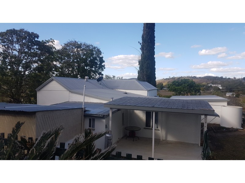 28 West St, Mount Morgan QLD 4714