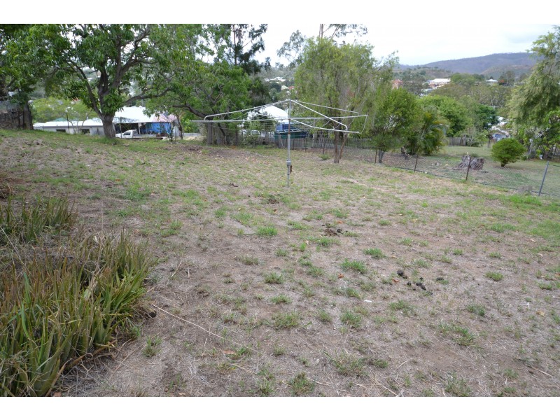 6 North St, Mount Morgan QLD 4714