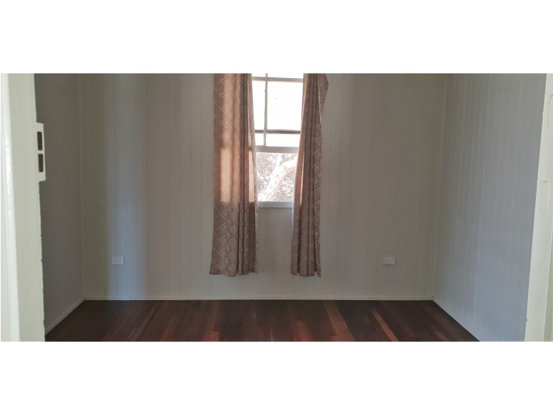 6 North St, Mount Morgan QLD 4714