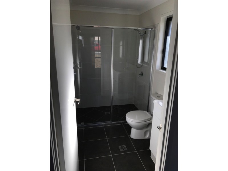 14 Govind Ct, Gracemere QLD 4702