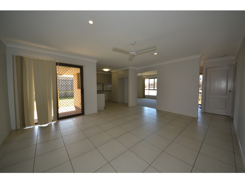 4 Justin St, Gracemere QLD 4702