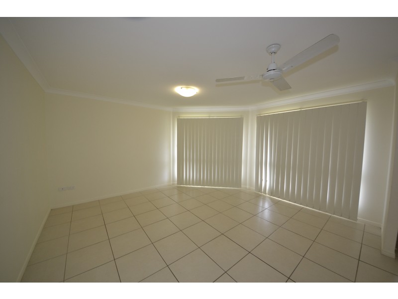 1 Wara Pl, Gracemere QLD 4702