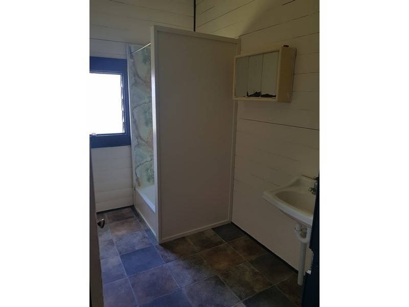 133 East St, Mount Morgan QLD 4714