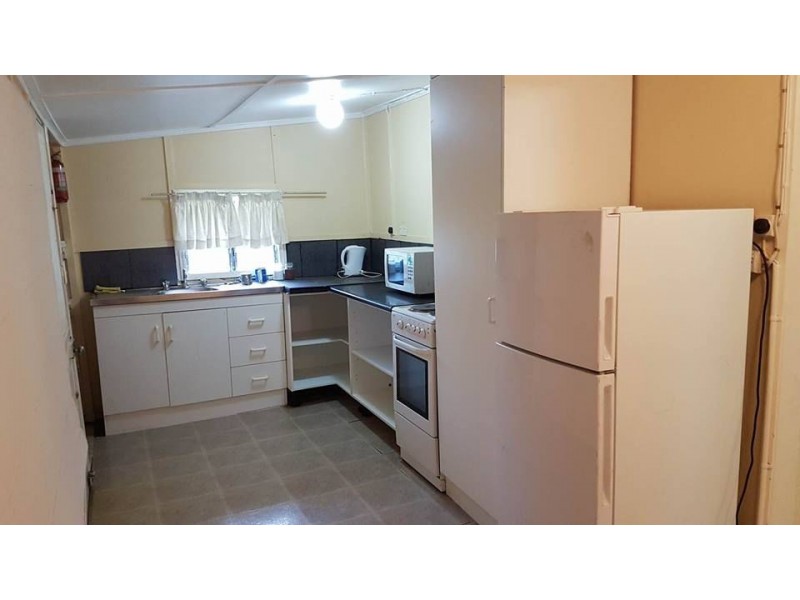 36 Gordon Street, Mount Morgan QLD 4714