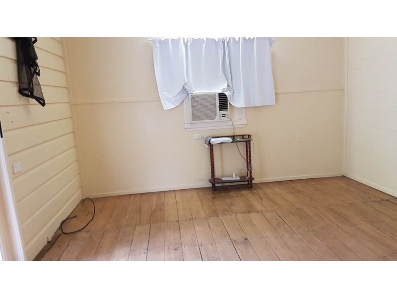 36 Gordon Street, Mount Morgan QLD 4714