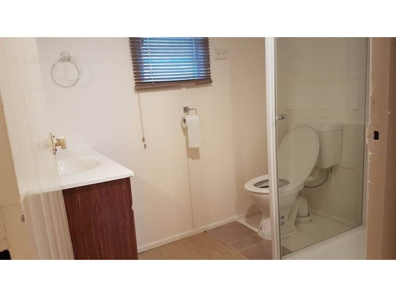 36 Gordon Street, Mount Morgan QLD 4714