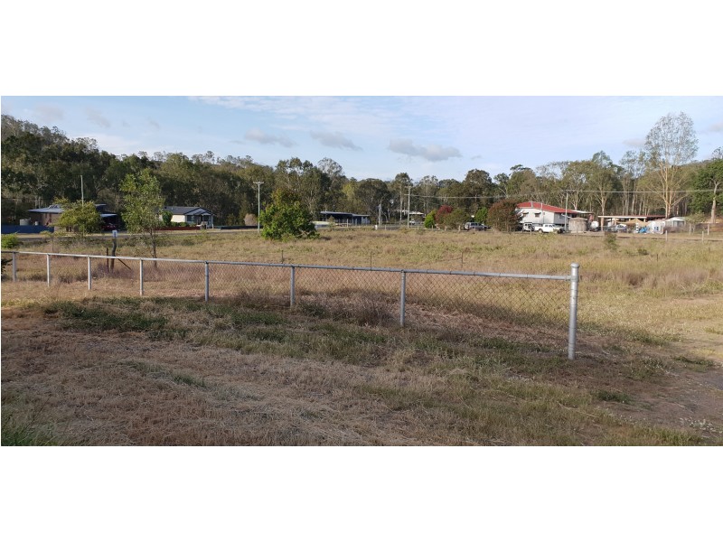 2 Callaghan Lane, Horse Creek QLD 4714