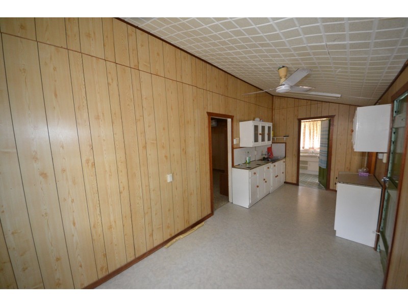 101 Morgan St, Mount Morgan QLD 4714