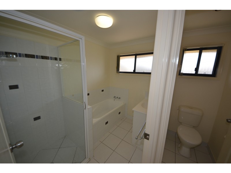 31 Seonaid Pl, Gracemere QLD 4702