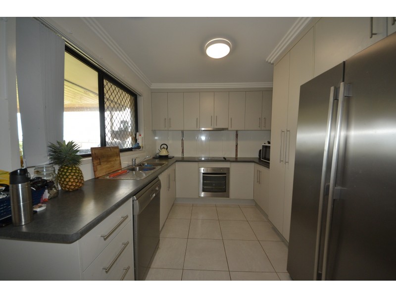 14 Premier Ct, Gracemere QLD 4702
