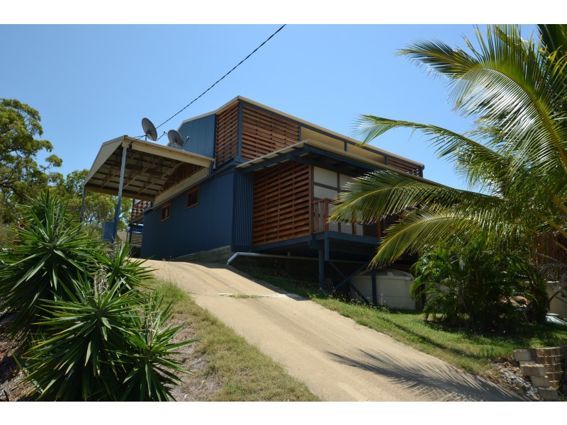 25 Schnapper Dr, Stanage QLD 4702